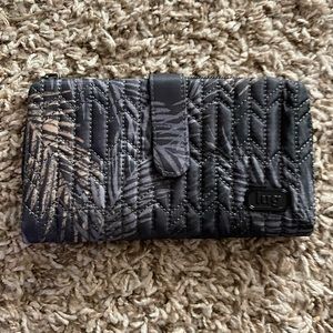 NWOT Lug Tram Wallet - Tropical Fog